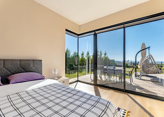 Farilya By Important Group Travel