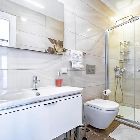 Farilya By Important Group Travel *