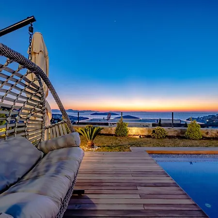 Farilya By Important Group Travel Villa *