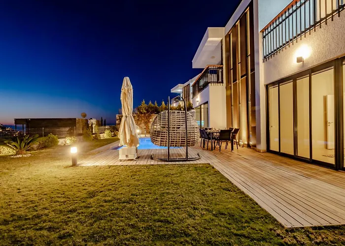 Farilya By Important Group Travel