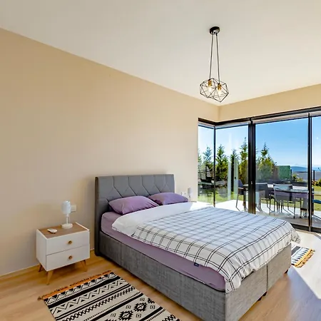 Farilya By Important Group Travel Villa